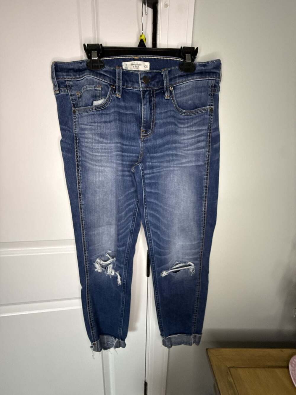Abercrombie & Fitch Distressed Cuffed Mid Rise Skinny Jeans